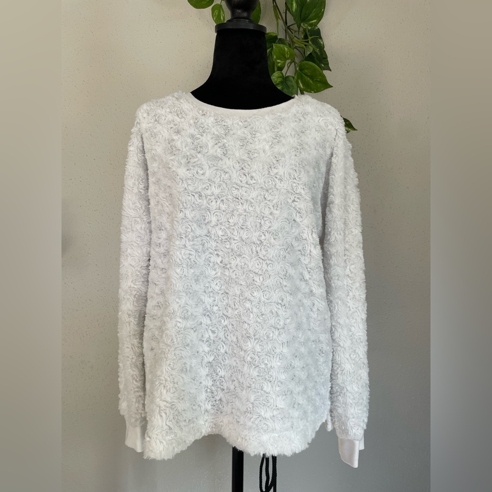 Elegant Textured Women's Sweater - White size XL